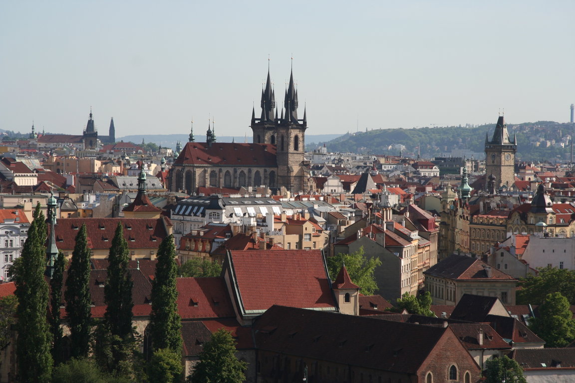 Praha s dominantou Tnskho chrmu -- Prague with dominant feature: Tyn Church