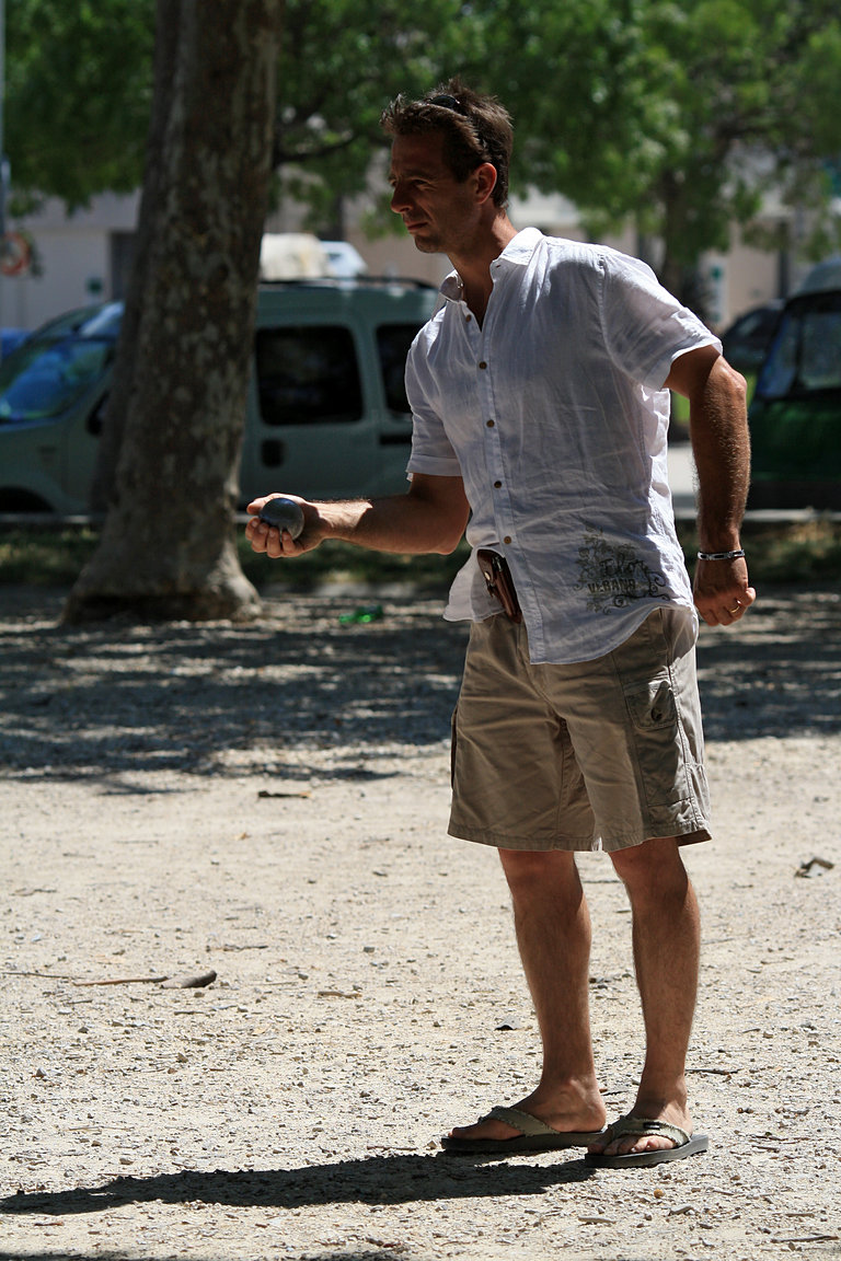 Arles - samozejm v poledn pauze se hraje ptanque